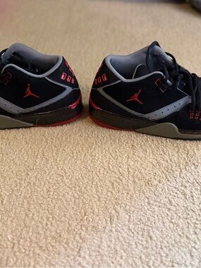 Jordan Low-Top Sneakers in Black, Red & Gray